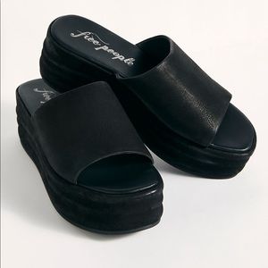 Free people harbor flat form sandals